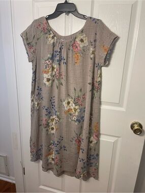 Women's Taupe Floral Midi Dress with Short Sleeves